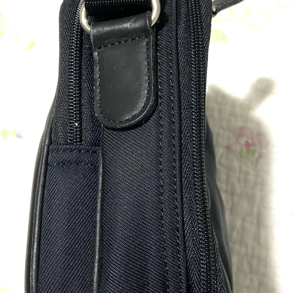 Vintage Coach camera bag